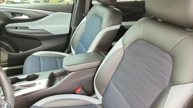 2025 Buick NV Preferred FWD