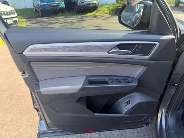2021 Volkswagen Atlas Cross Sport 2.0T SE w/Technology