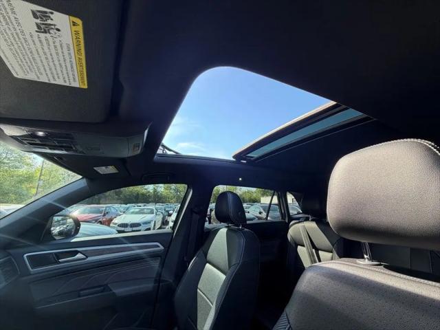 2021 Volkswagen Atlas Cross Sport 2.0T SE w/Technology