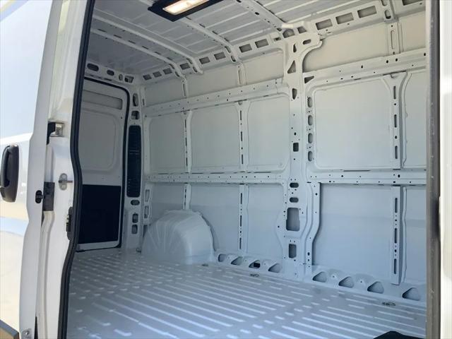 2026 Ram ProMaster 2500 Cargo Van Tradesman High Roof 159" WB w/Pass Seat