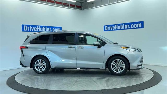 2023 Toyota Sienna Limited
