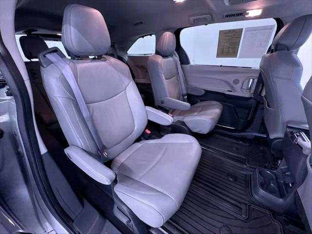2023 Toyota Sienna Limited