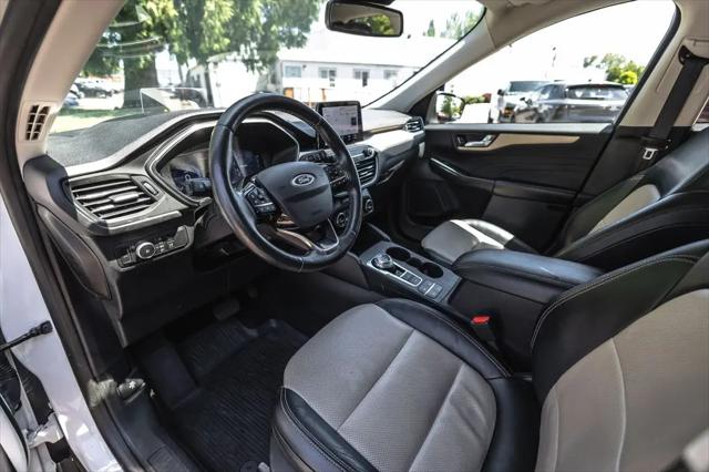 2021 Ford Escape Titanium