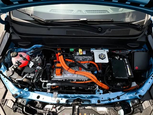2027 Chevrolet Bolt LT FWD