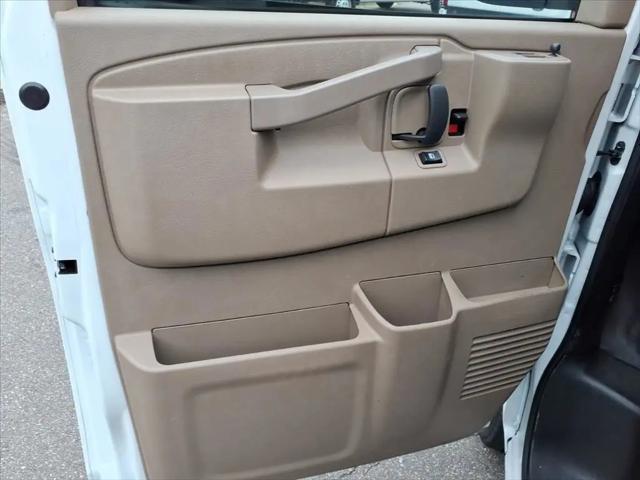 2023 GMC Savana Cargo RWD 2500 Regular Wheelbase Work Van