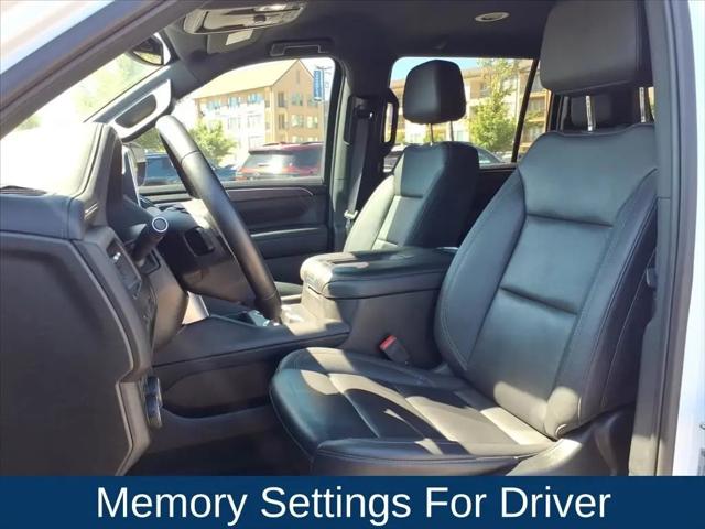 2024 Chevrolet Suburban 4WD LT