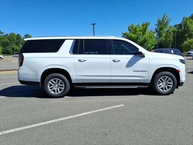 2024 Chevrolet Suburban 4WD LT