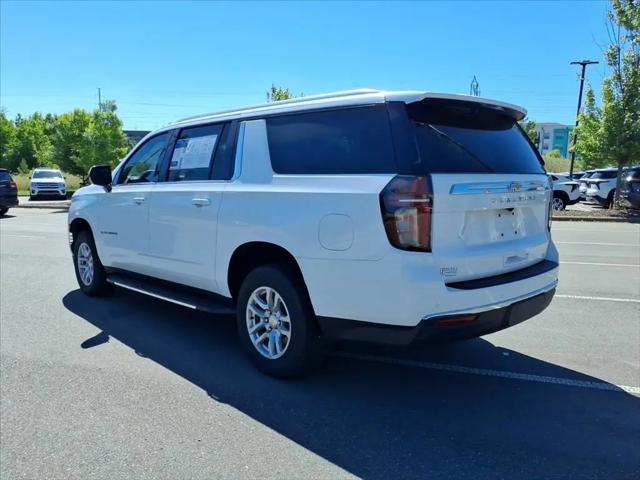 2024 Chevrolet Suburban 4WD LT
