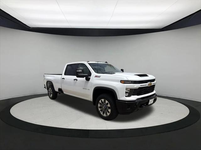 2026 Chevrolet Silverado 2500HD Crew Cab, Long Bed, Custom, 4WD