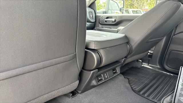 2026 Chevrolet Silverado 2500HD Crew Cab, Long Bed, Custom, 4WD