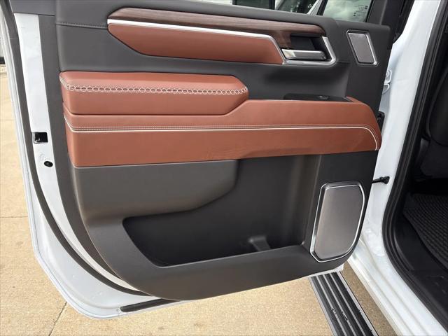 2026 GMC Sierra 2500HD Crew Cab, Standard Bed, Denali Ultimate, 4WD