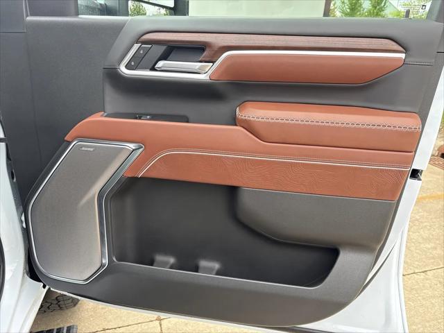 2026 GMC Sierra 2500HD Crew Cab, Standard Bed, Denali Ultimate, 4WD