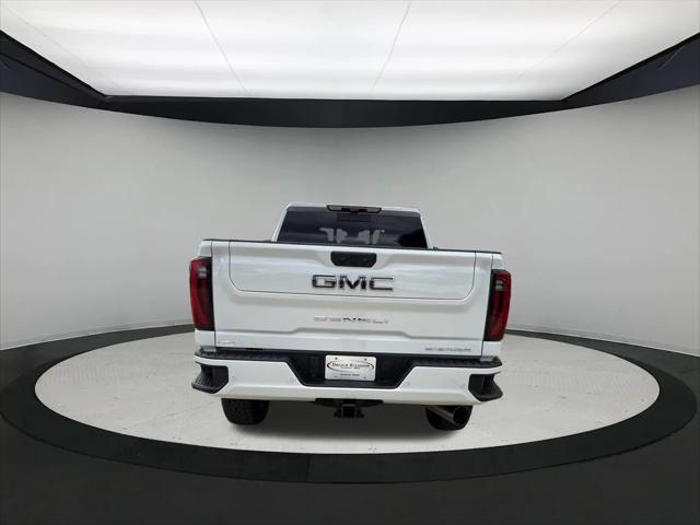 2026 GMC Sierra 2500HD Crew Cab, Standard Bed, Denali Ultimate, 4WD