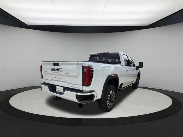 2026 GMC Sierra 2500HD Crew Cab, Standard Bed, Denali Ultimate, 4WD