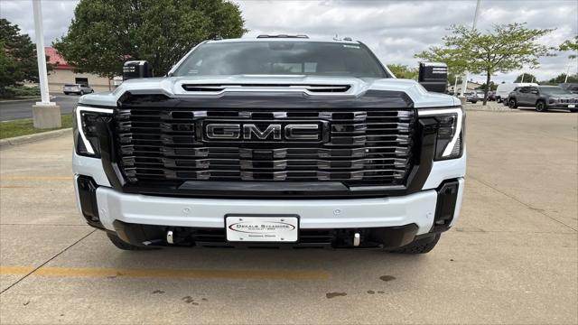 2026 GMC Sierra 2500HD Crew Cab, Standard Bed, Denali Ultimate, 4WD