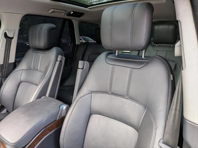 2022 Land Rover Range Rover Westminster