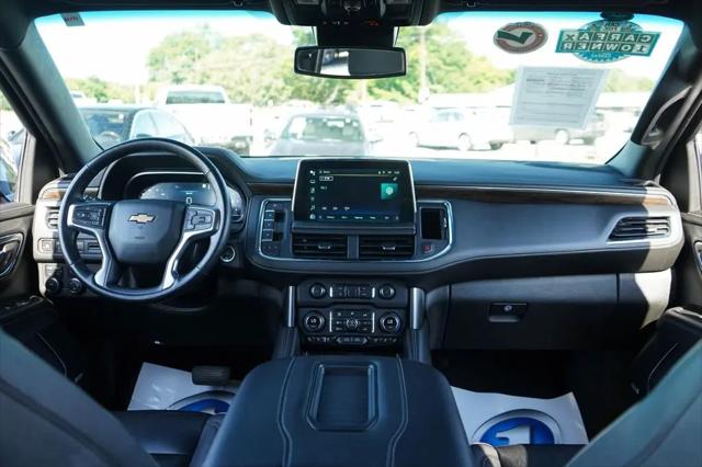 2023 Chevrolet Suburban 4WD Premier