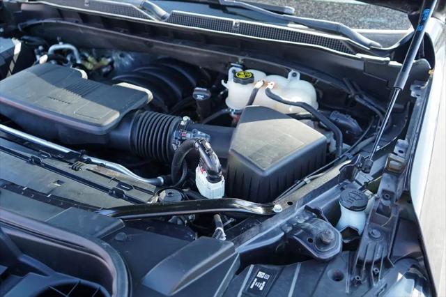 2023 Chevrolet Suburban 4WD Premier
