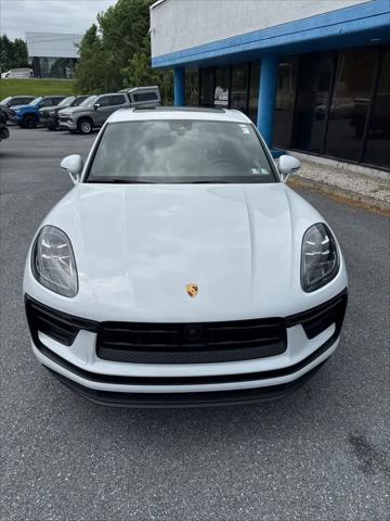 2024 Porsche Macan T