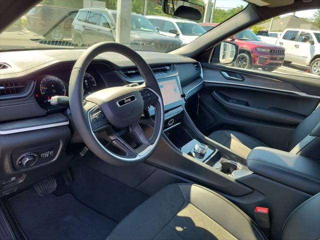 2026 Jeep Grand Cherokee L Altitude 4x2