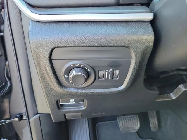 2026 Jeep Grand Cherokee L Altitude 4x2