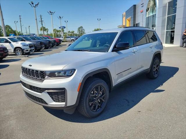 2026 Jeep Grand Cherokee L Altitude 4x4