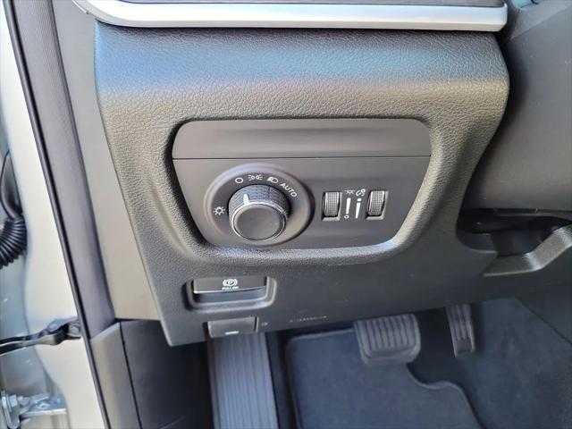 2026 Jeep Grand Cherokee L Altitude 4x4