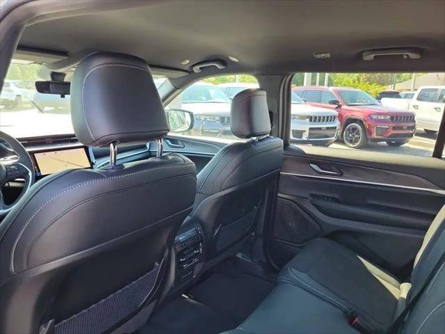 2026 Jeep Grand Cherokee L Altitude 4x4