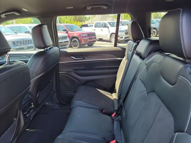 2026 Jeep Grand Cherokee L Altitude 4x4
