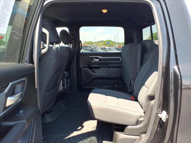 2022 Ram 1500 Big Horn Crew Cab 4x4 5'7" Box
