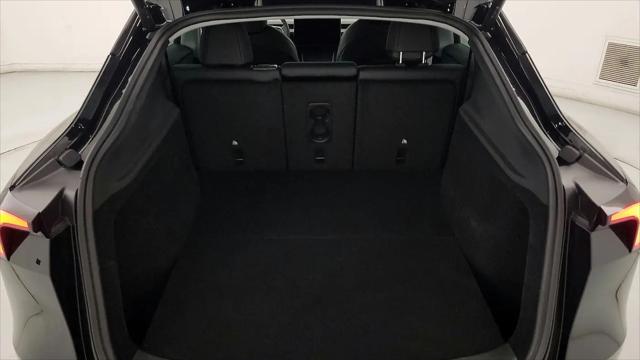 2026 Tesla Model Y Premium Rear-Wheel Drive