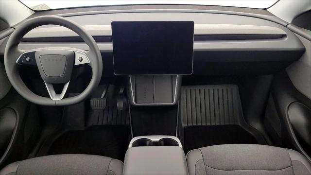 2026 Tesla Model Y Premium Rear-Wheel Drive