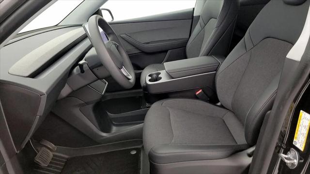 2026 Tesla Model Y Premium Rear-Wheel Drive