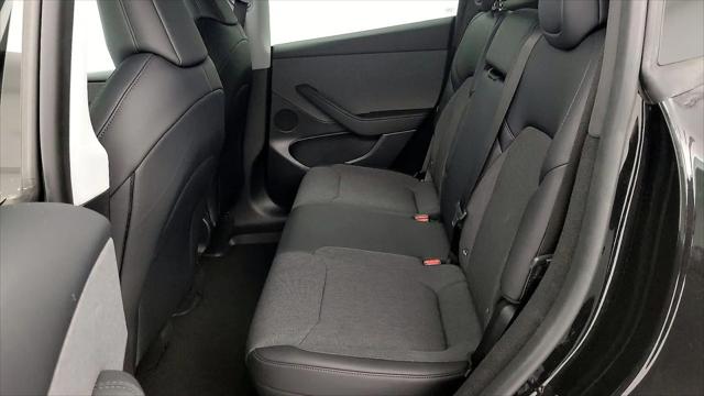2026 Tesla Model Y Premium Rear-Wheel Drive