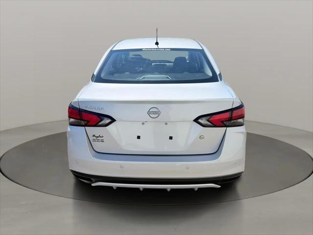 2025 Nissan Versa 1.6 S