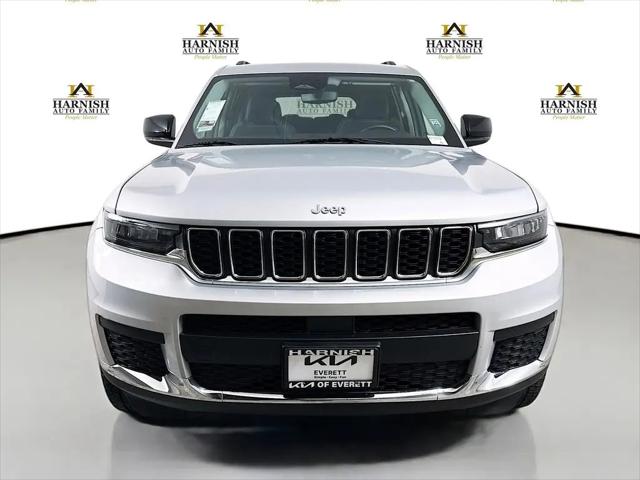 2022 Jeep Grand Cherokee L Laredo 4x4