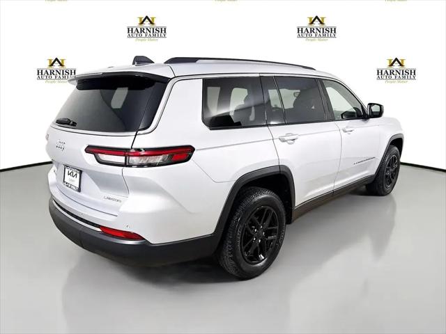 2022 Jeep Grand Cherokee L Laredo 4x4