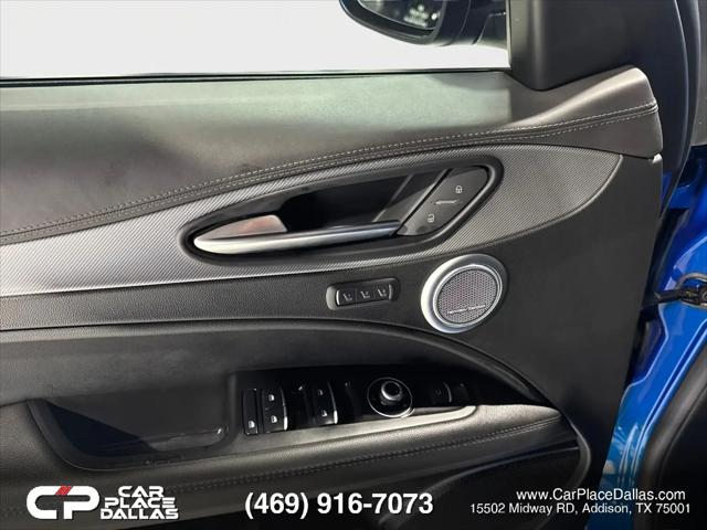 2023 Alfa Romeo Stelvio Veloce AWD