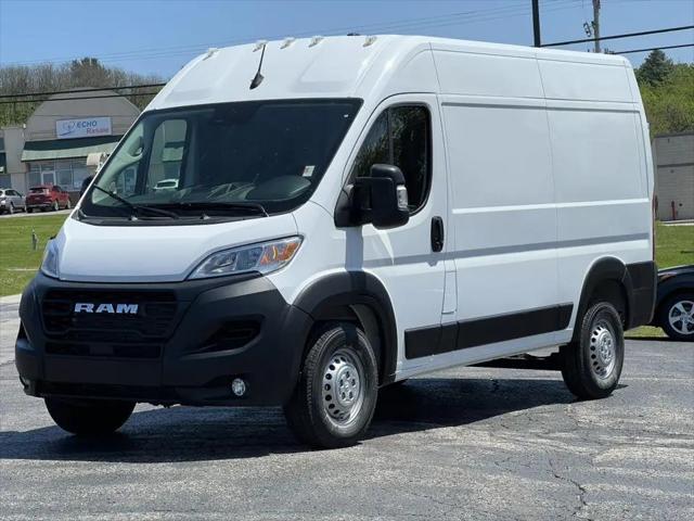 2025 Ram ProMaster 2500 Cargo Van Tradesman High Roof 136" WB w/Pass Seat