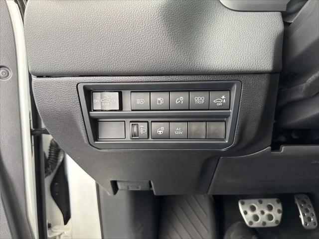 2026 Toyota Tundra Limited CrewMax 6.4' Bed