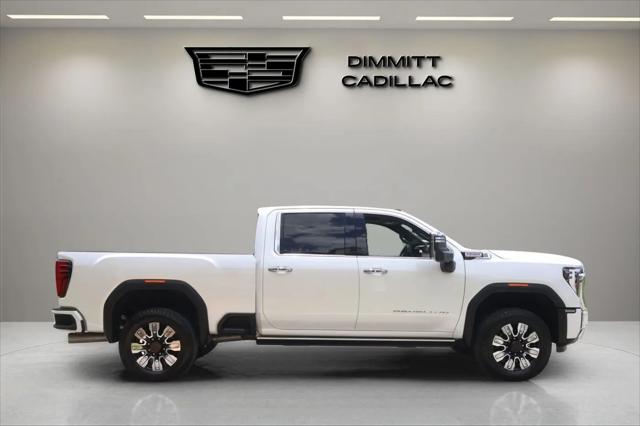 2024 GMC Sierra 3500HD 4WD Crew Cab Standard Bed Denali