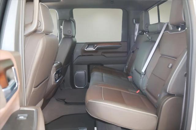 2024 GMC Sierra 3500HD 4WD Crew Cab Standard Bed Denali