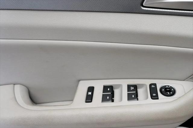 2018 Hyundai Sonata Hybrid SE