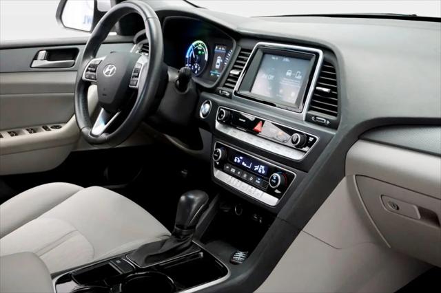 2018 Hyundai Sonata Hybrid SE