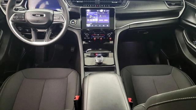 2025 Jeep Grand Cherokee L Laredo X 4x4