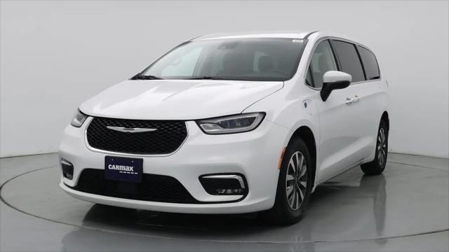 2023 Chrysler Pacifica Hybrid Touring L