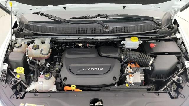 2023 Chrysler Pacifica Hybrid Touring L