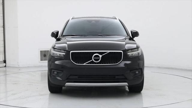 2021 Volvo XC40 T4 Momentum
