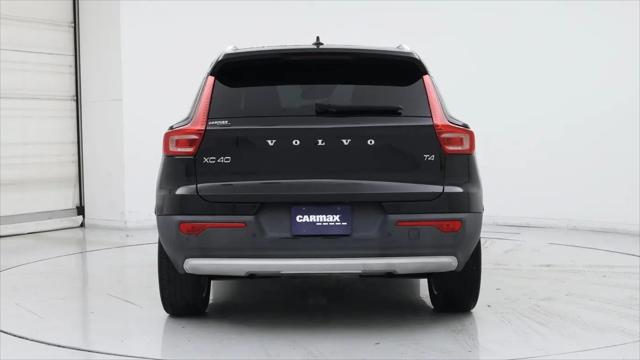 2021 Volvo XC40 T4 Momentum