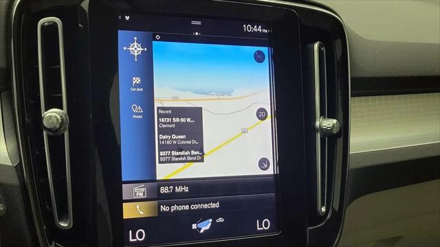2021 Volvo XC40 T4 Momentum